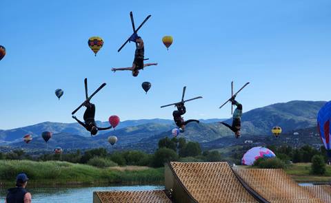 Water Ramp Aerial Ski Jumpers with Hot Air Balloons