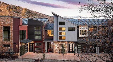 Crawford Square at Burgess Creek