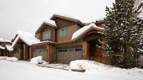 Aspen Crest lodging in Steamboat Springs, CO.